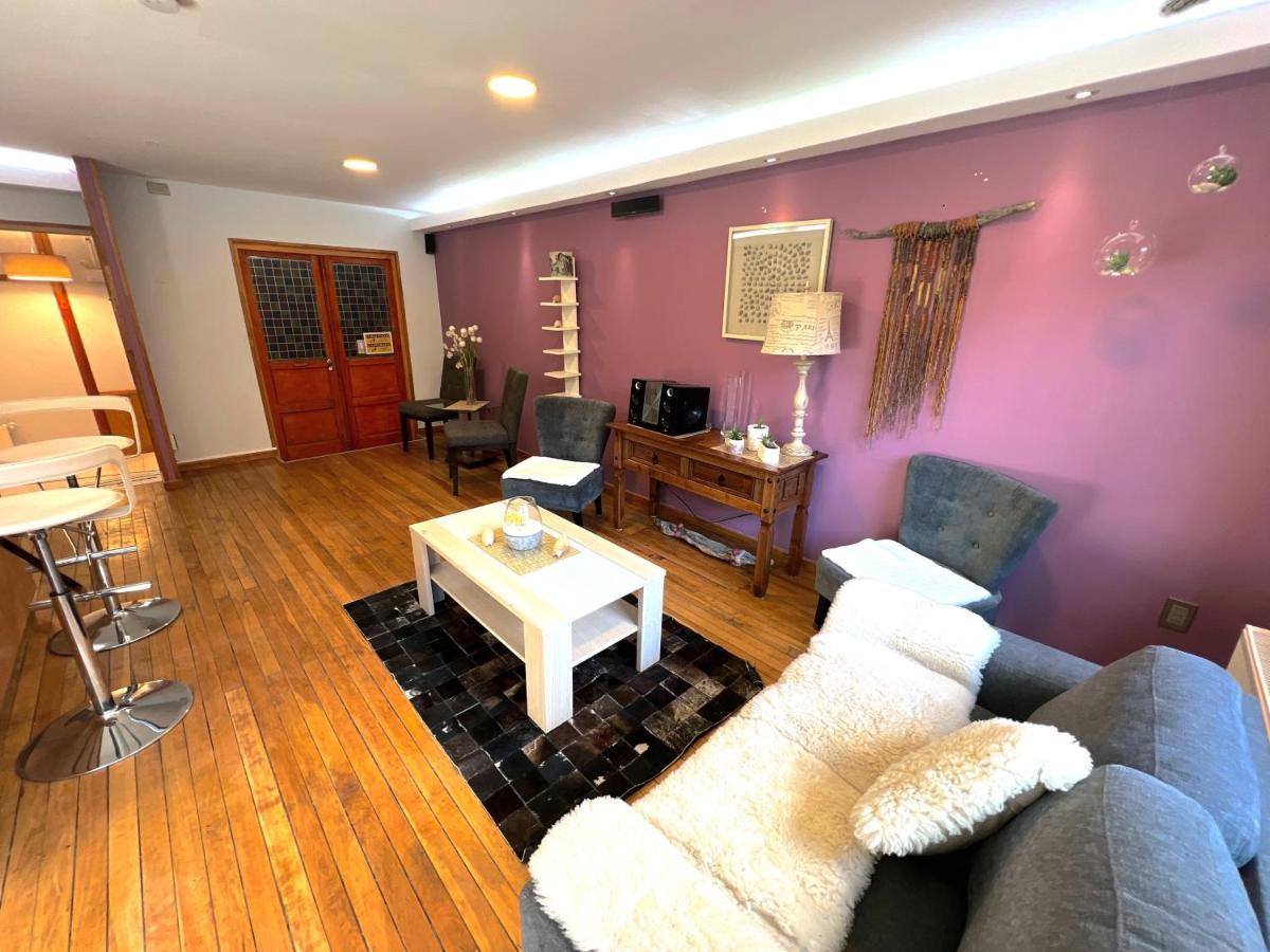 شقة Incredible Downtown Duplex With Interior Backyard بونتا أريناس المظهر الخارجي الصورة
