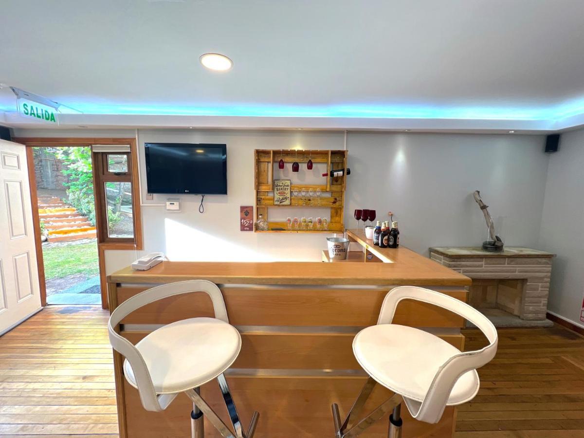 شقة Incredible Downtown Duplex With Interior Backyard بونتا أريناس المظهر الخارجي الصورة